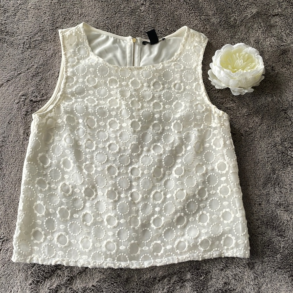 Forever 21 🤍 Off White Sleeveless Lace Detail Crop Top, Small